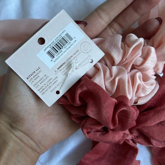Kitsch Set of 2 scrunchy bows - Picture 2 of 5